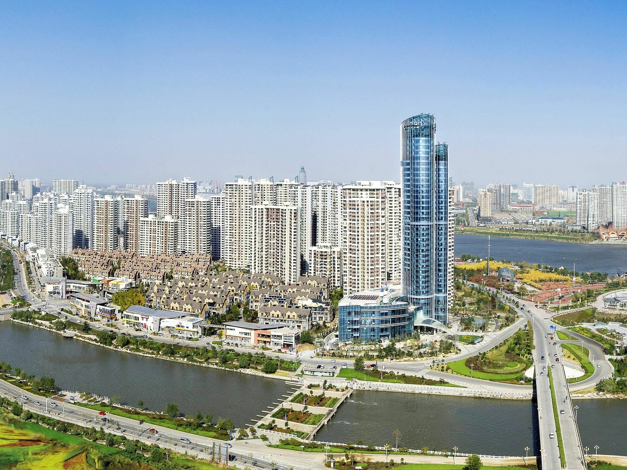 Pullman Linyi Lushang Exteriör bild